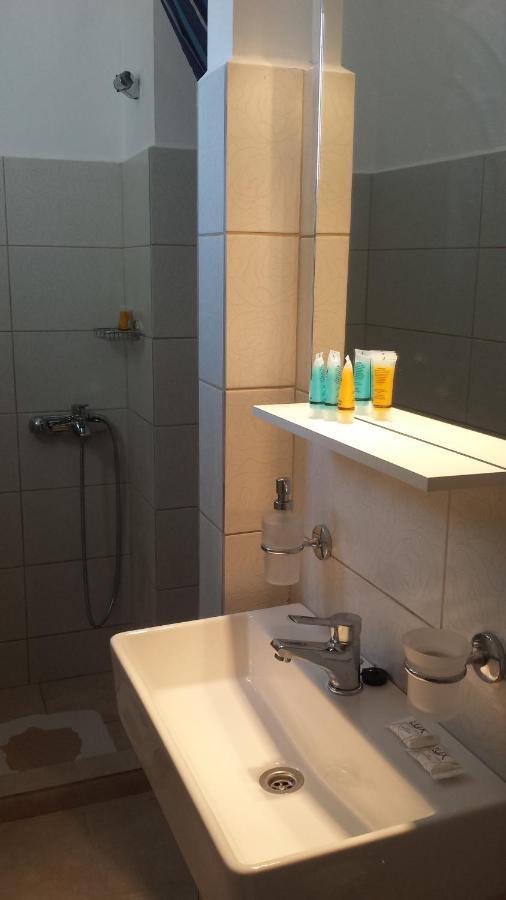 Eva Apartments سفوروناتا المظهر الخارجي الصورة